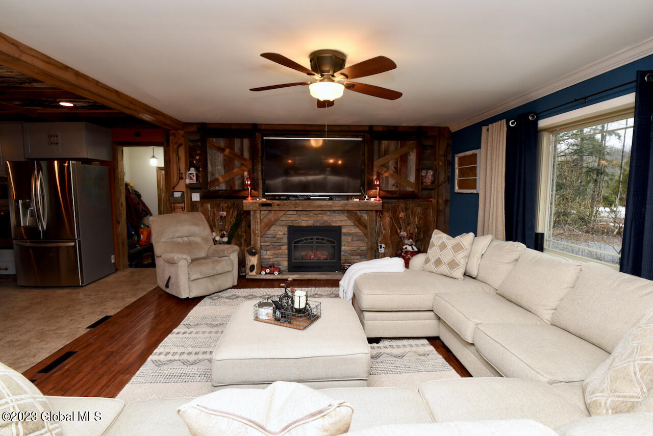 44 Russell Road Greenfield, NY 12833 - Photo 15 of 61 9