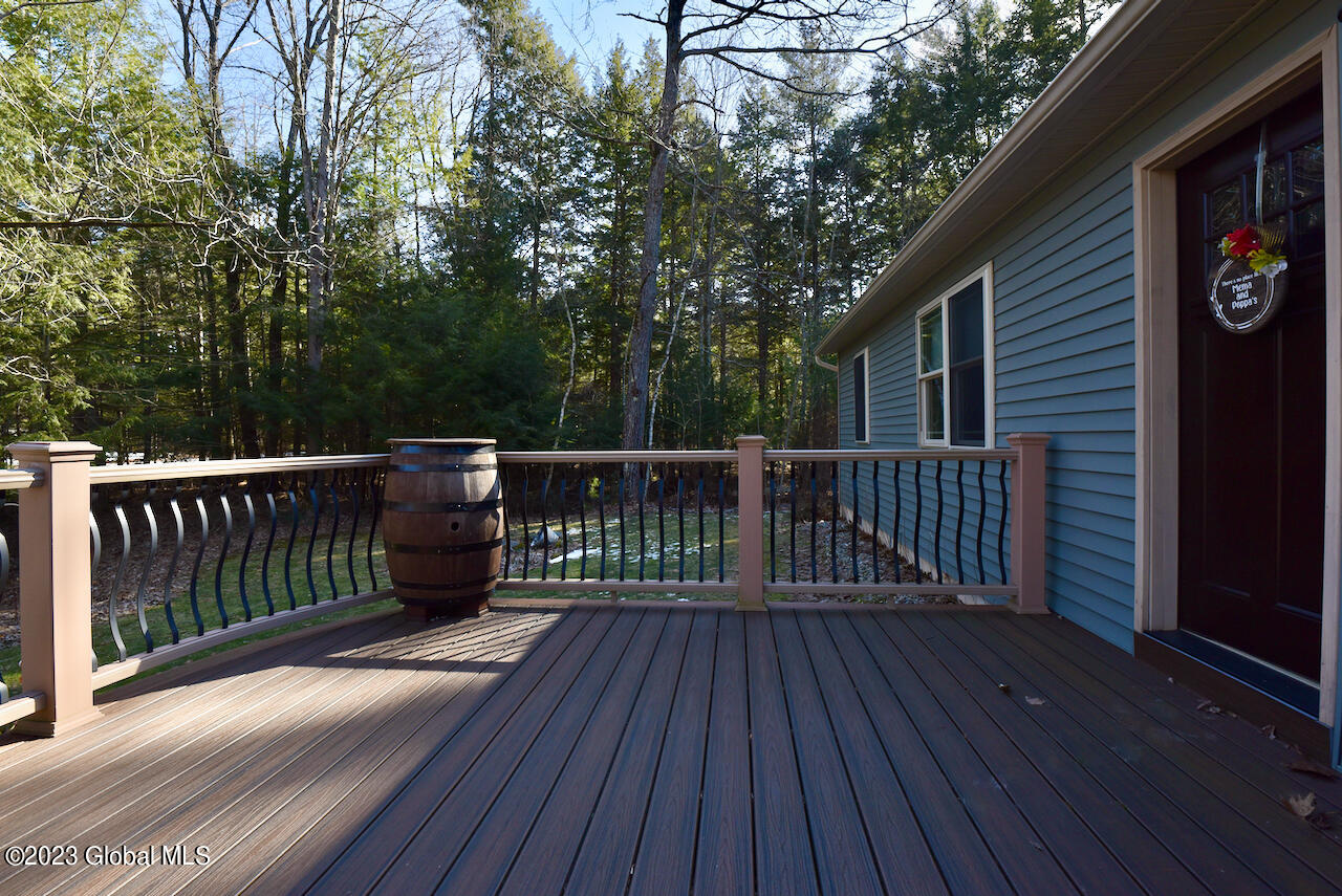 44 Russell Road Greenfield, NY 12833 - Photo 6 of 61 6