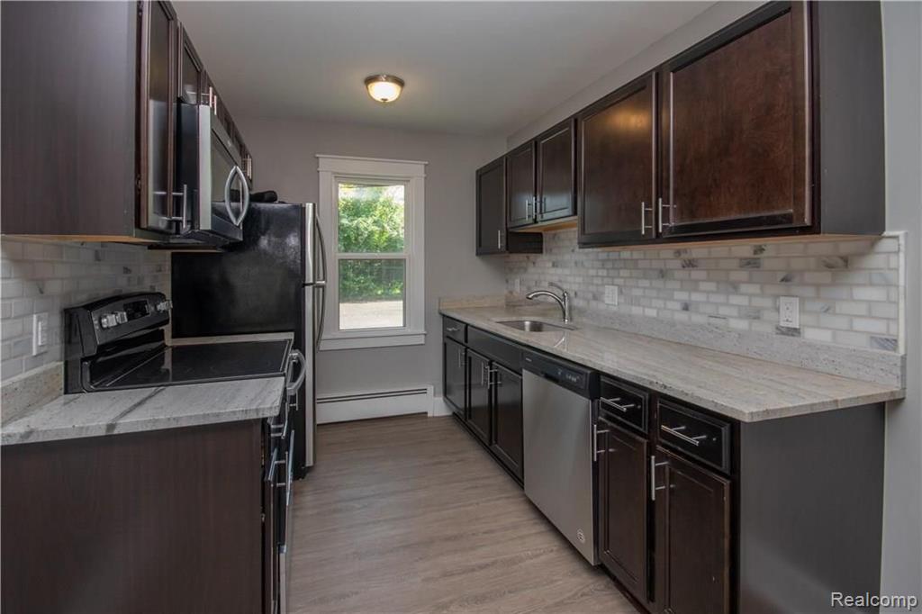 2133 Normandy Road Royal Oak, MI 48073 - Photo 3 of 15