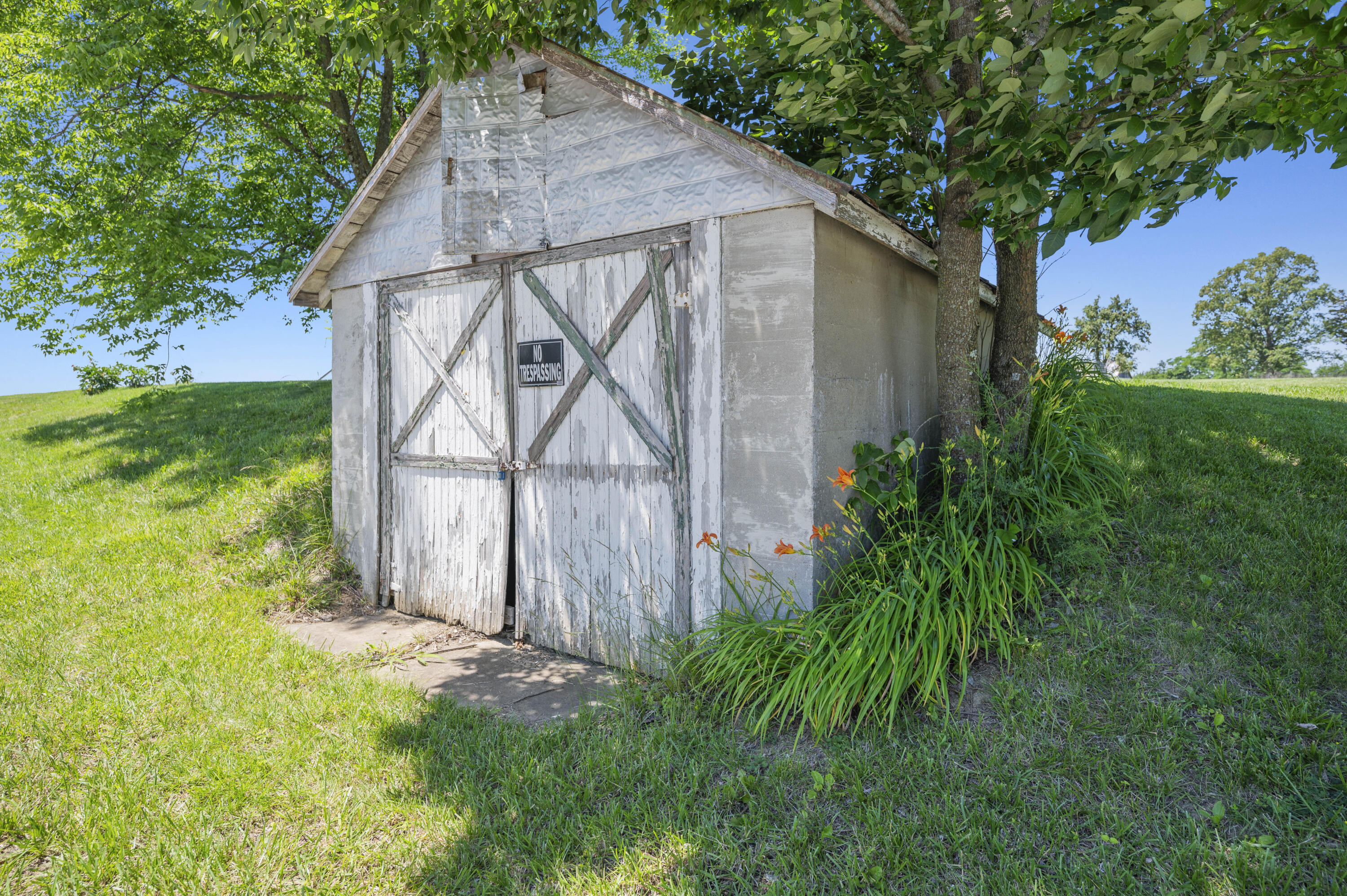 1160 Hopewell Road Harrodsburg, KY 40330 - Photo 49 of 51 Shed