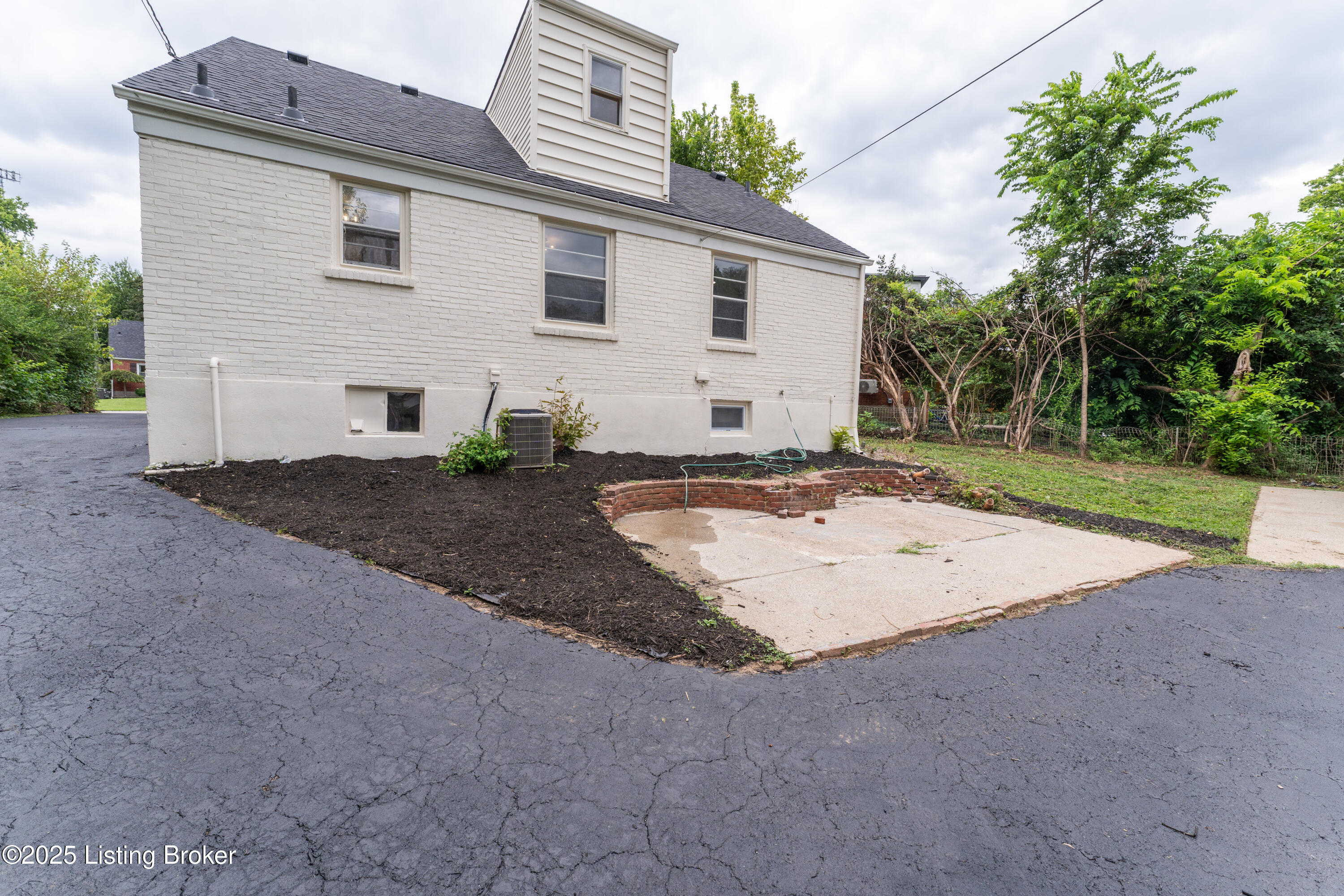 317 Merriman Road Louisville, KY 40207 - Photo 53 of 55 Merriman-10