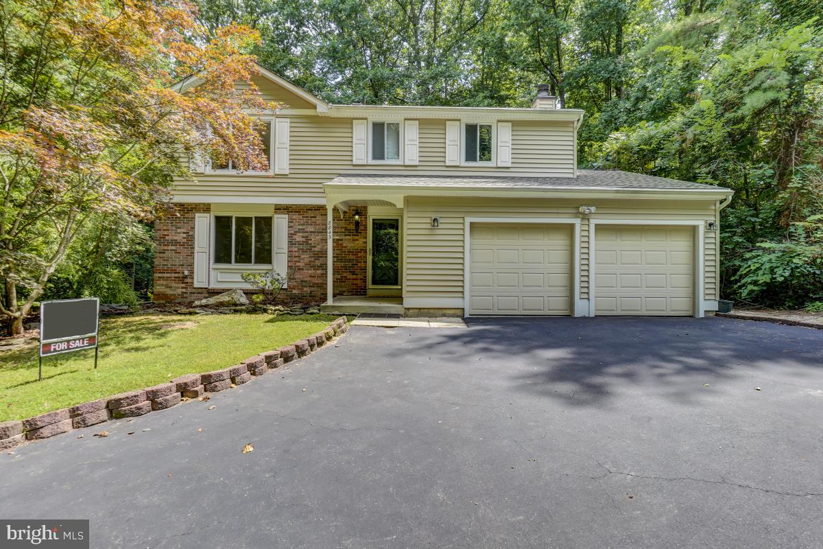 Quiet oasis close to commuter routes