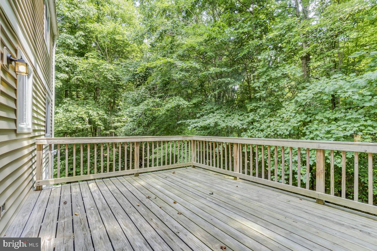 8843 Woodlawn Way Springfield, VA 22153 - Photo 20 of 45 16x12 foot deck ideal for relaxing
