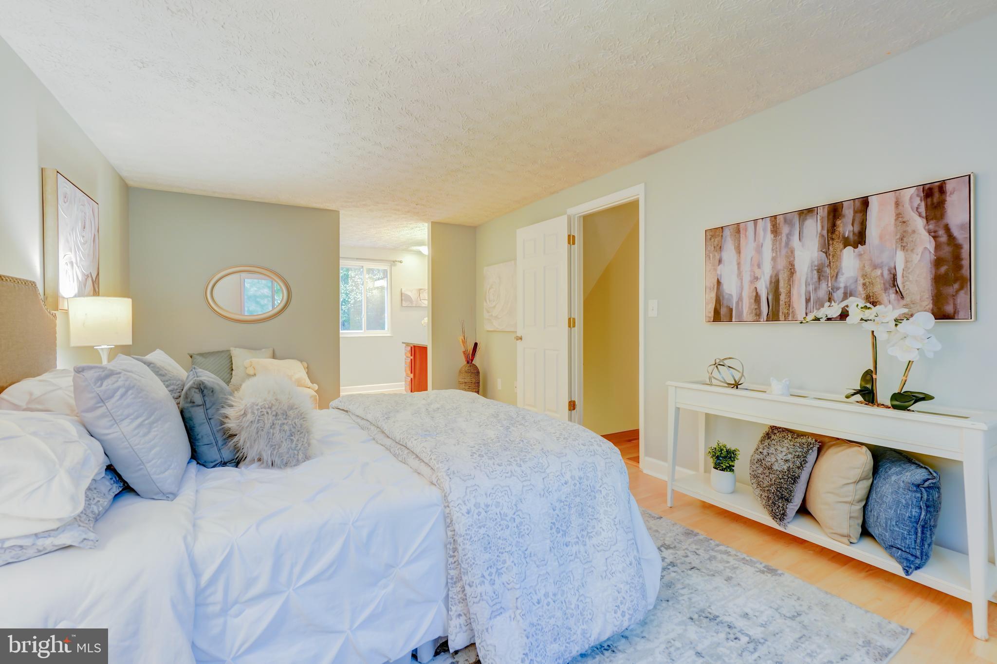 8843 Woodlawn Way Springfield, VA 22153 - Photo 22 of 45 Huge Primary Bedroom is ensuite