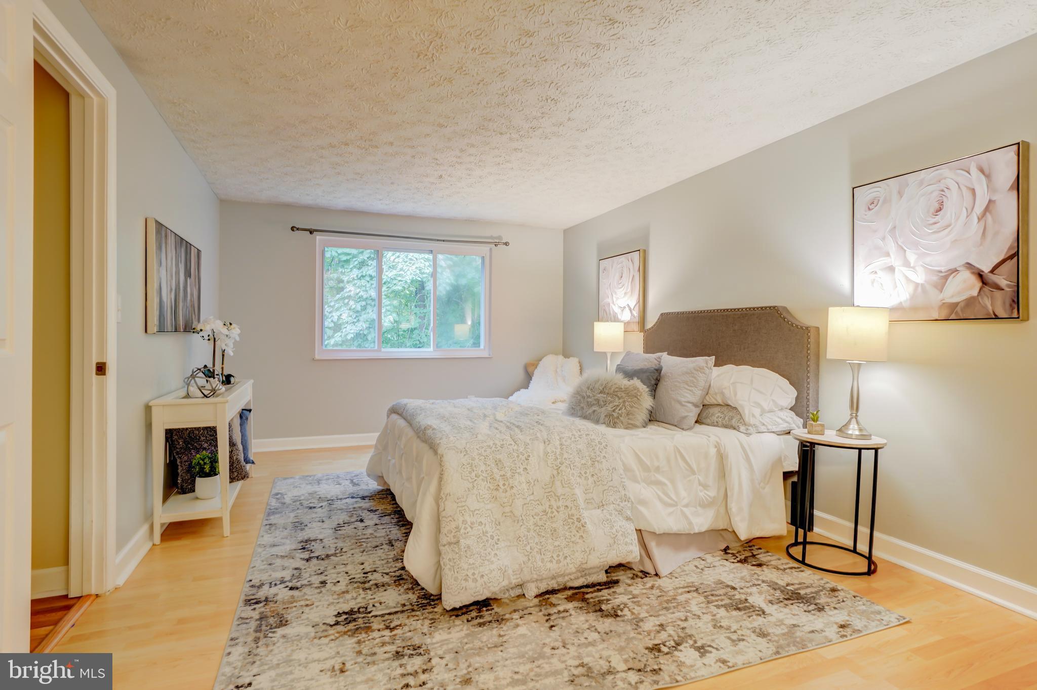 8843 Woodlawn Way Springfield, VA 22153 - Photo 23 of 45 Tranquil space with a view of trees