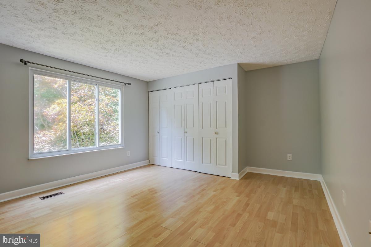 8843 Woodlawn Way Springfield, VA 22153 - Photo 28 of 45 Second bedroom