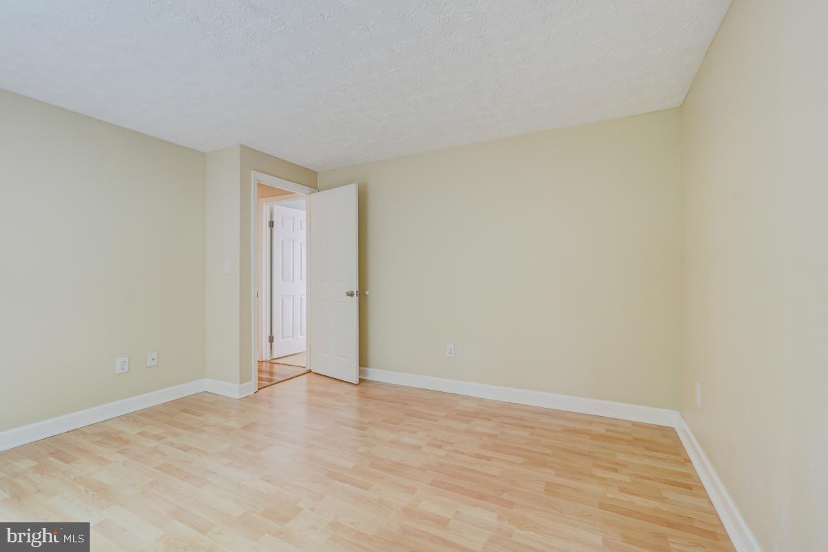 8843 Woodlawn Way Springfield, VA 22153 - Photo 31 of 45 Third bedroom
