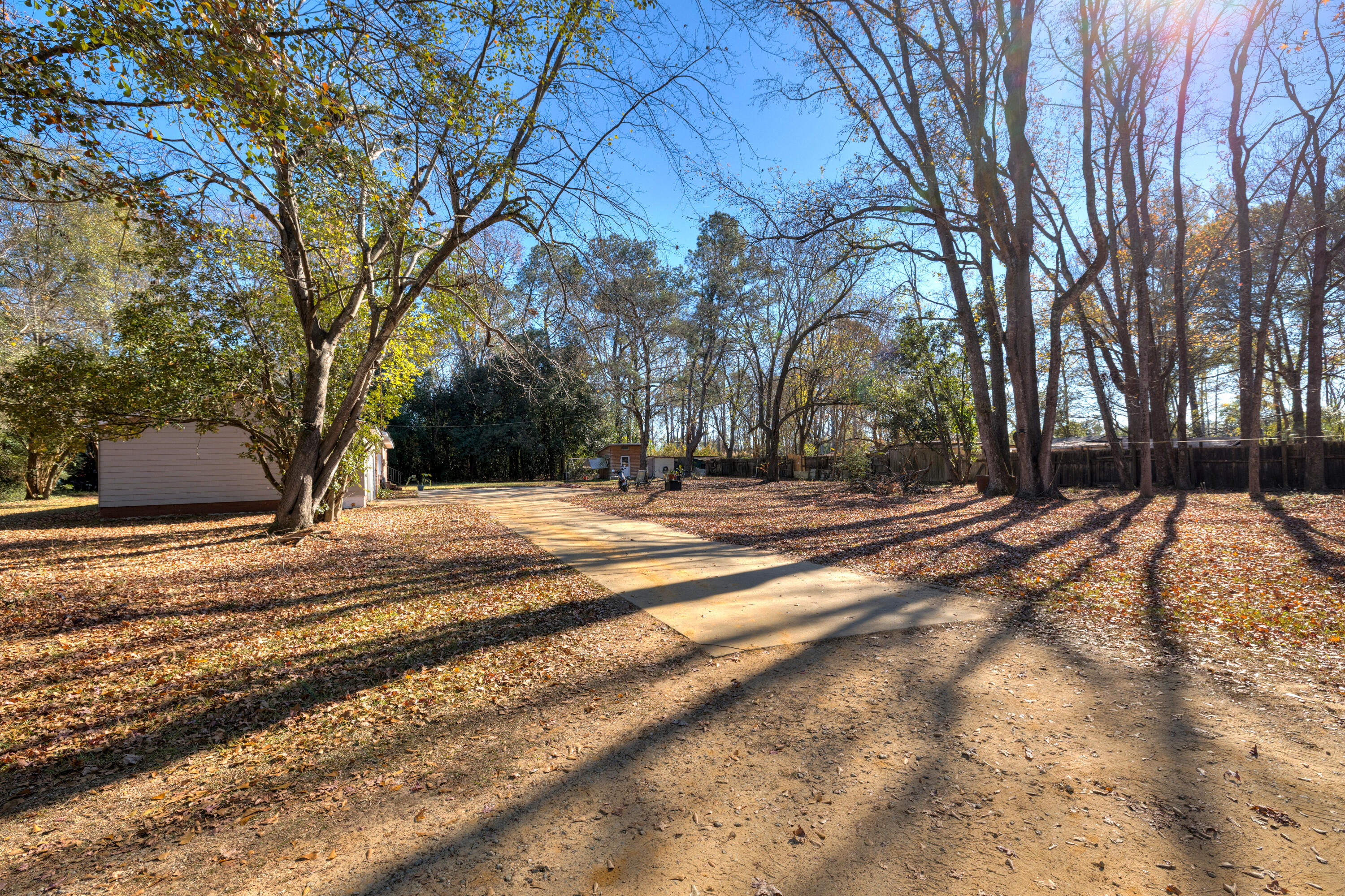392 Brunswick Road Sumter, SC 29153 - Photo 6 of 37