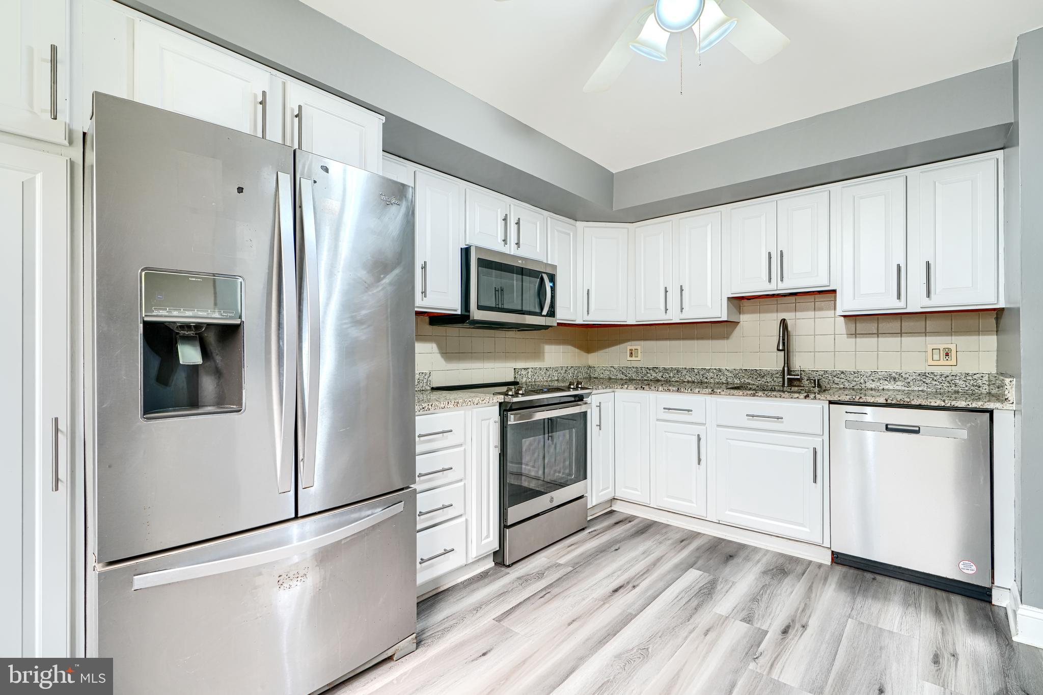 14 Englefield Square Owings Mills, MD 21117 - Photo 8 of 32 Kitchen