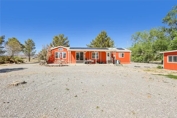 $300,000 | 4261 North Leslie Street, Pahrump, NV 89060