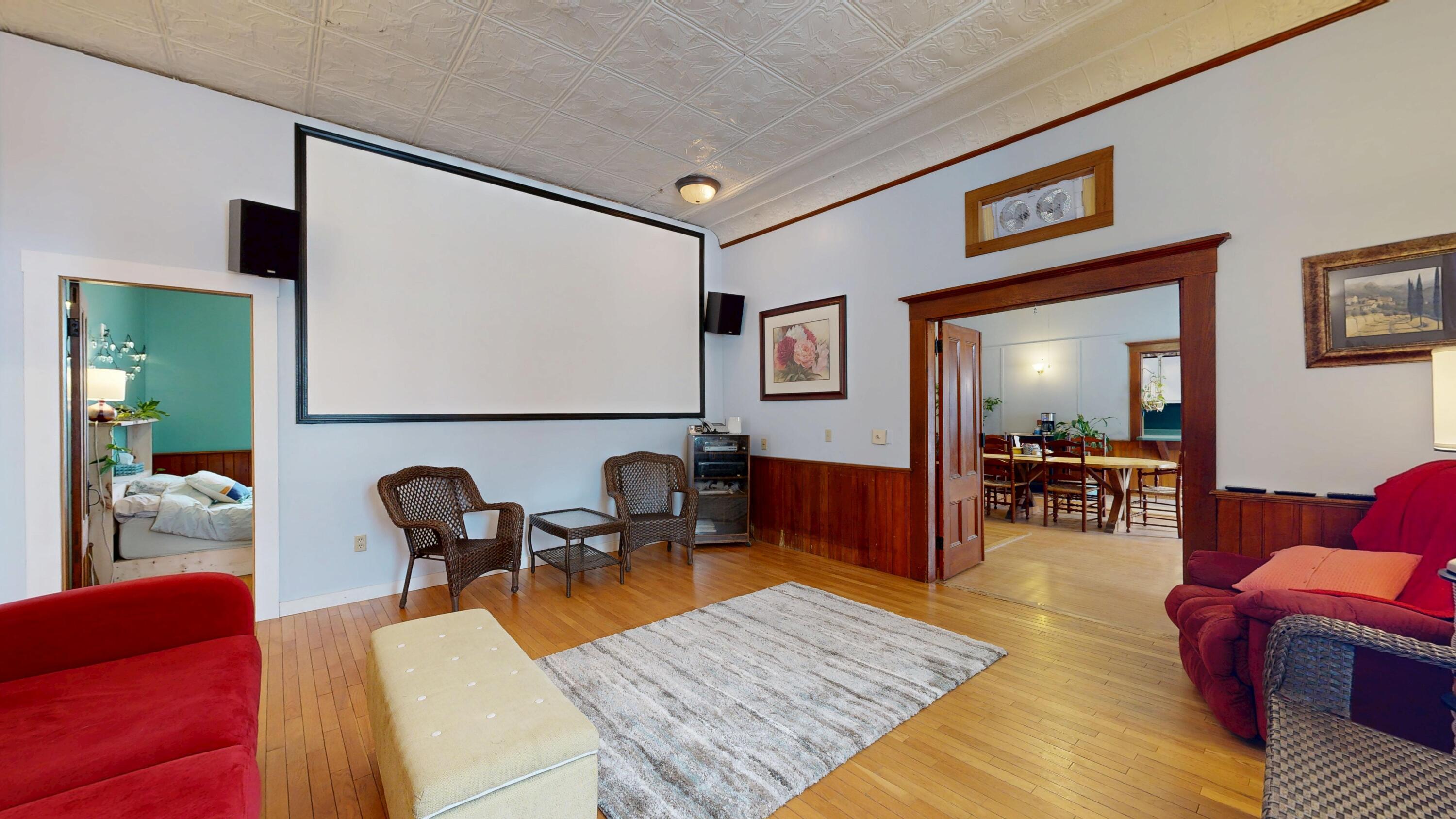 17 Turner Street Buckfield, ME 04220 - Photo 69 of 123 2nd floor living room