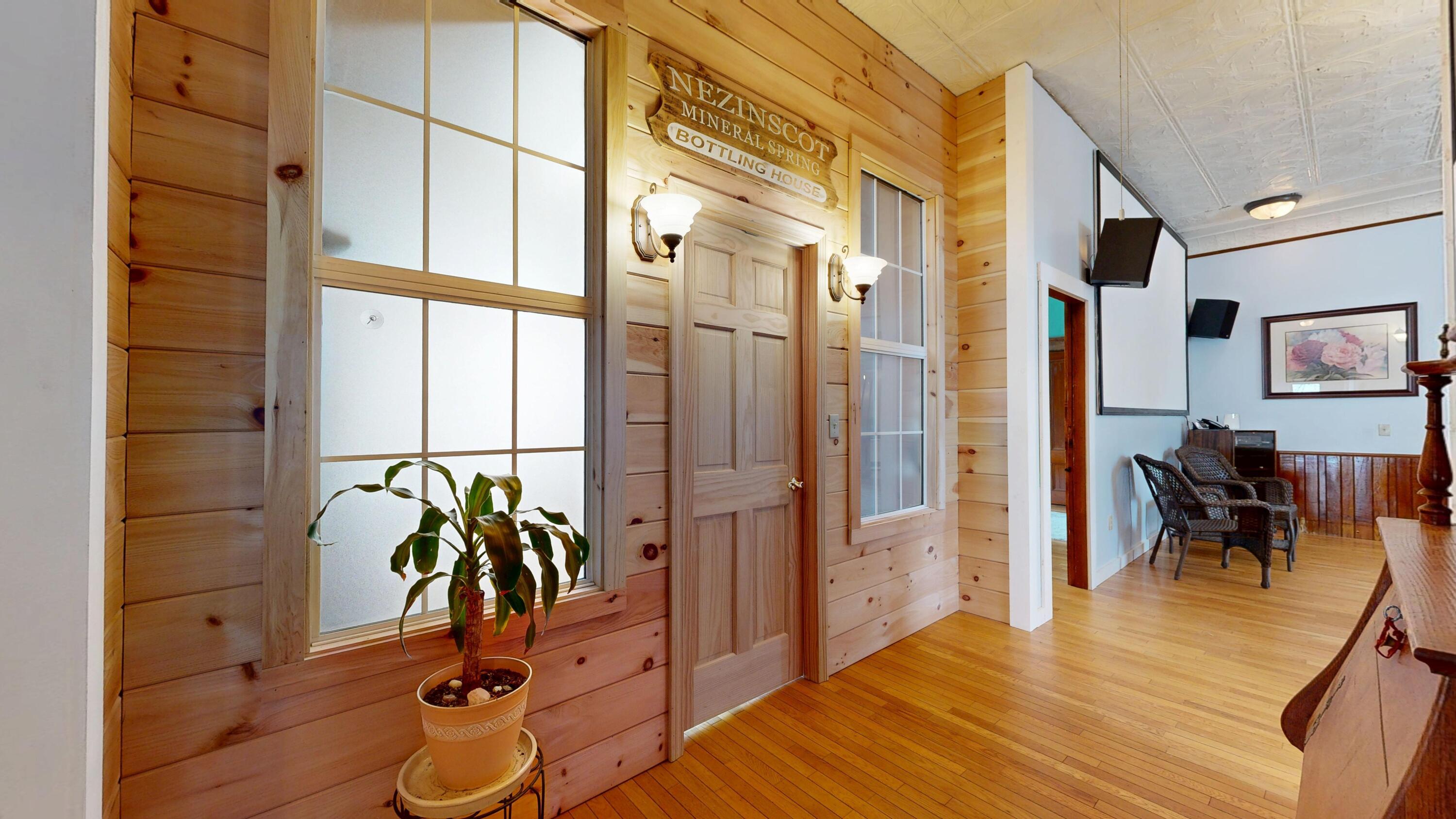 17 Turner Street Buckfield, ME 04220 - Photo 82 of 123 Entrance