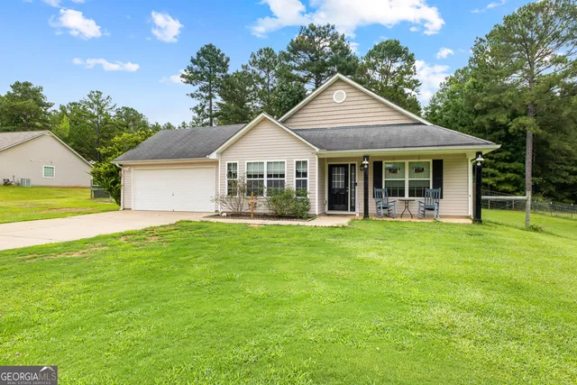 $330,000 | 39 Glazier Farms Way, Senoia, GA 30276