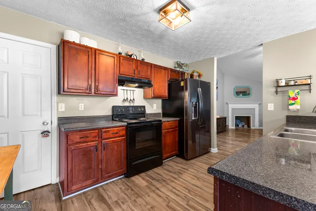 $330,000 | 39 Glazier Farms Way, Senoia, GA 30276