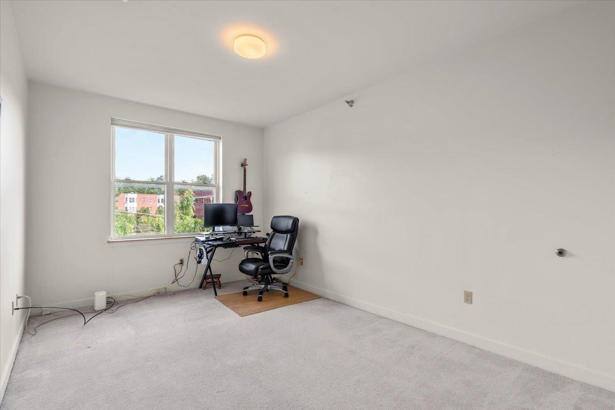 370 Farrell Street, Unit 401 South Burlington, VT 05403 - Photo 14 of 31