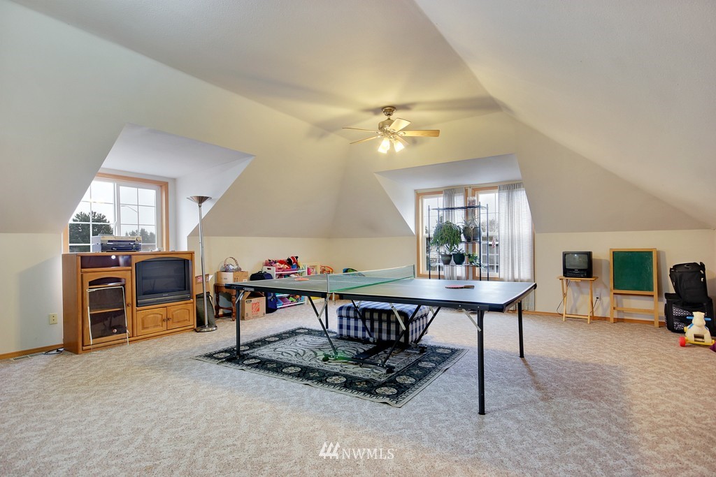 5923 59th Loop Southeast Lacey, WA 98513 - Photo 14 of 25 Gallery Image 14