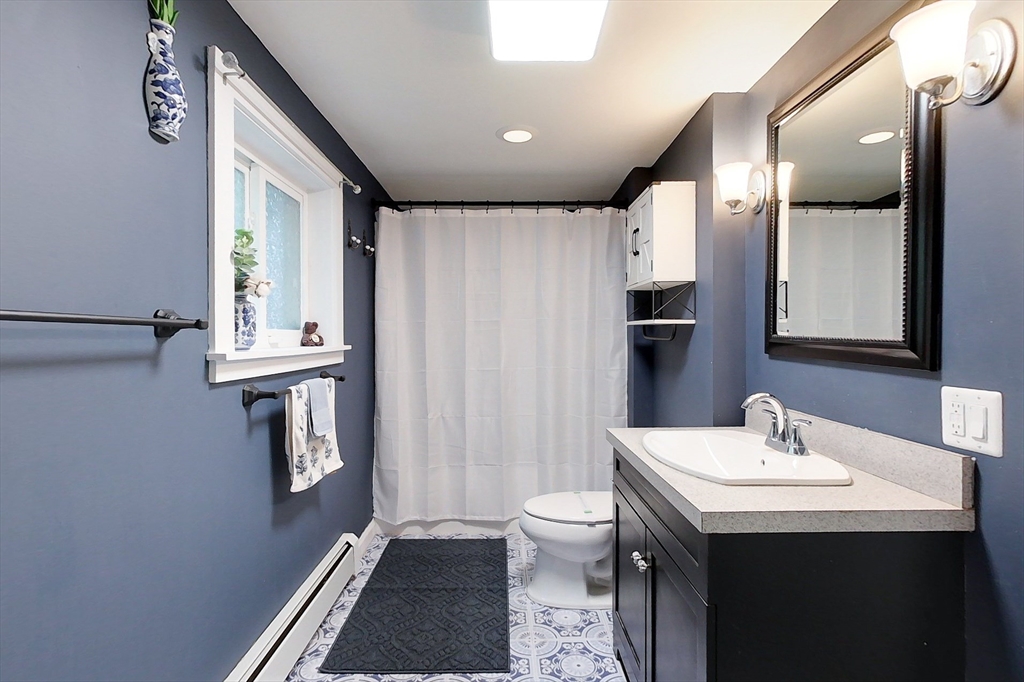 211 Main Street Townsend, MA 01469 - Photo 16 of 32