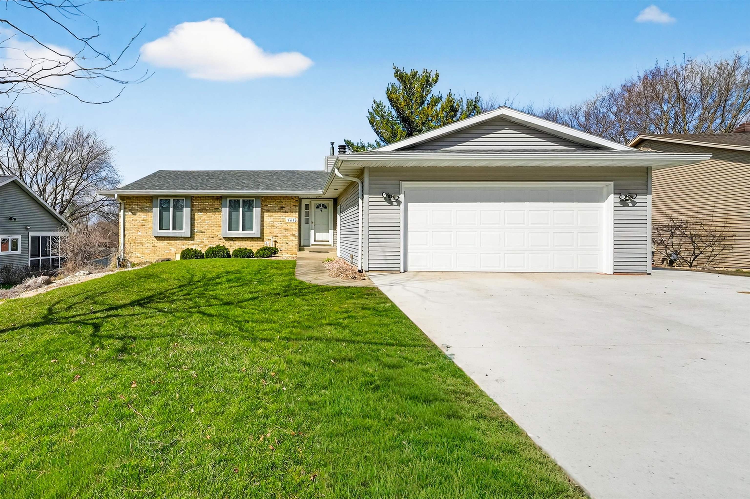 1331 Erick Street Fort Atkinson, WI 53538 - Photo 4 of 58