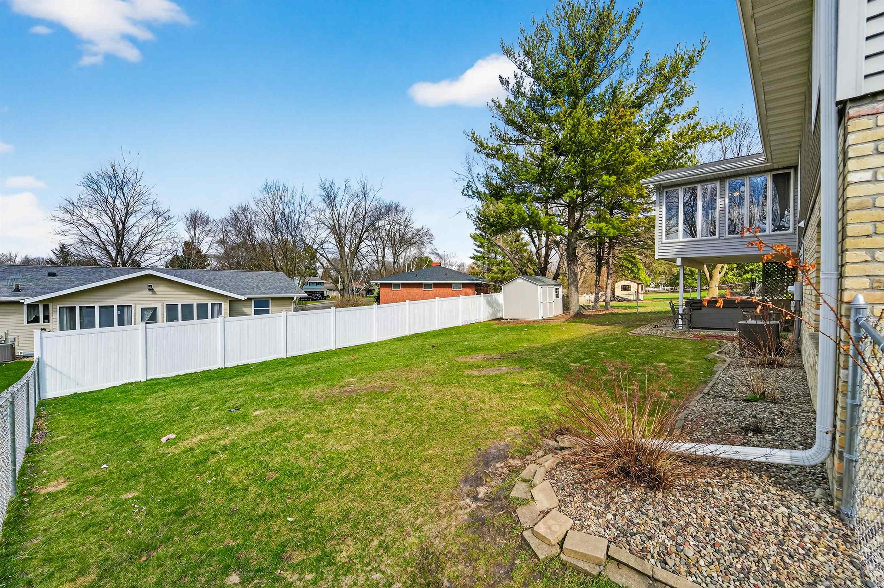 1331 Erick Street Fort Atkinson, WI 53538 - Photo 10 of 58