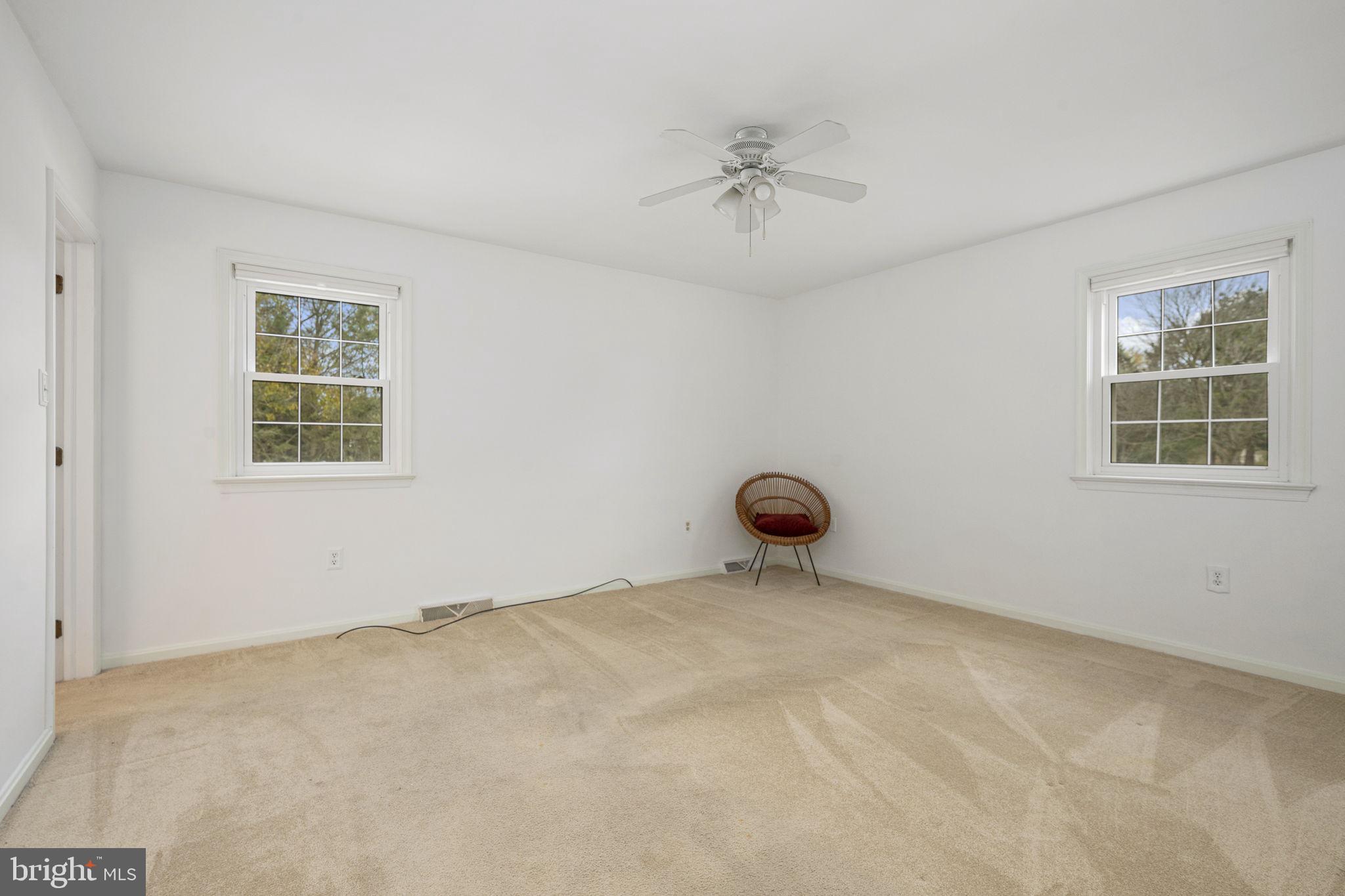 46 Green Acre Road Lititz, PA 17543 - Photo 17 of 44 an empty room with a window