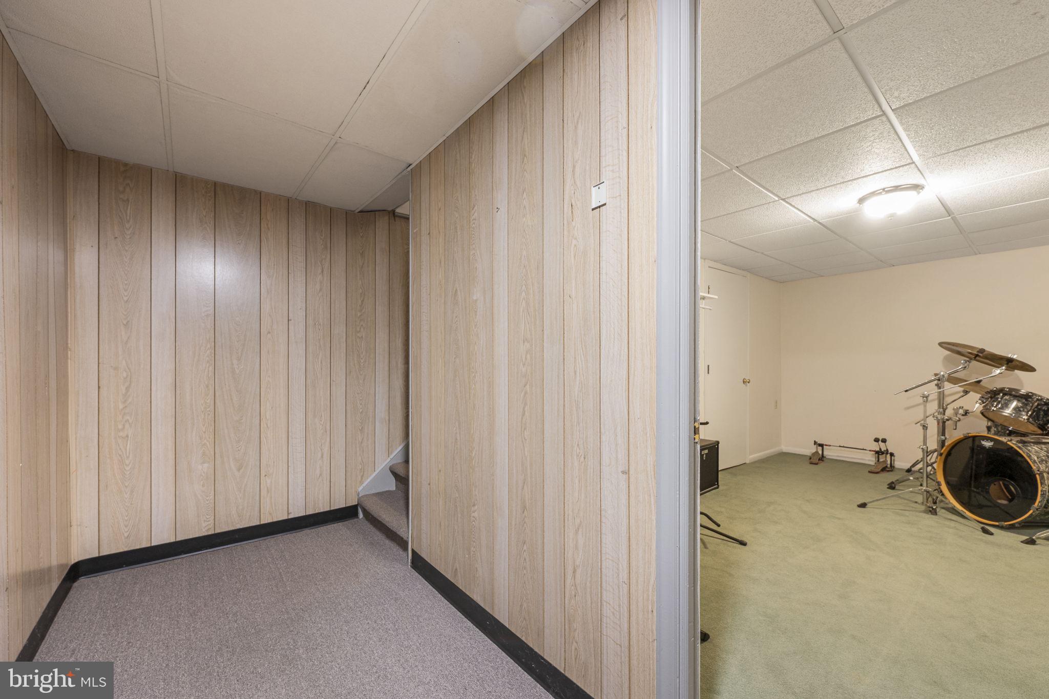 46 Green Acre Road Lititz, PA 17543 - Photo 23 of 44 a view of a livingroom with washer and dryer