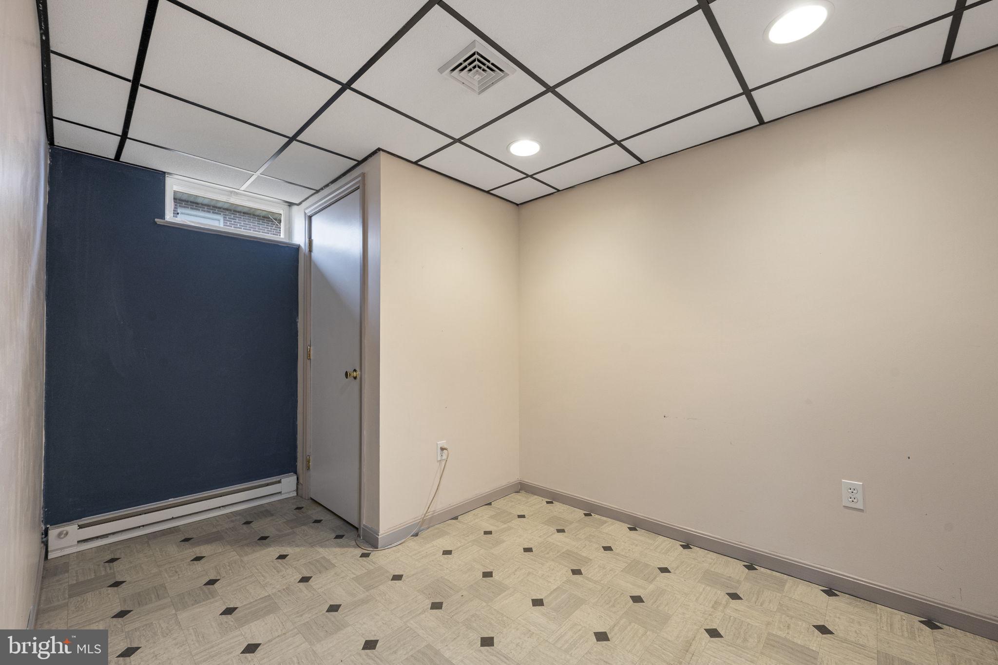 46 Green Acre Road Lititz, PA 17543 - Photo 30 of 44 a view of an empty room