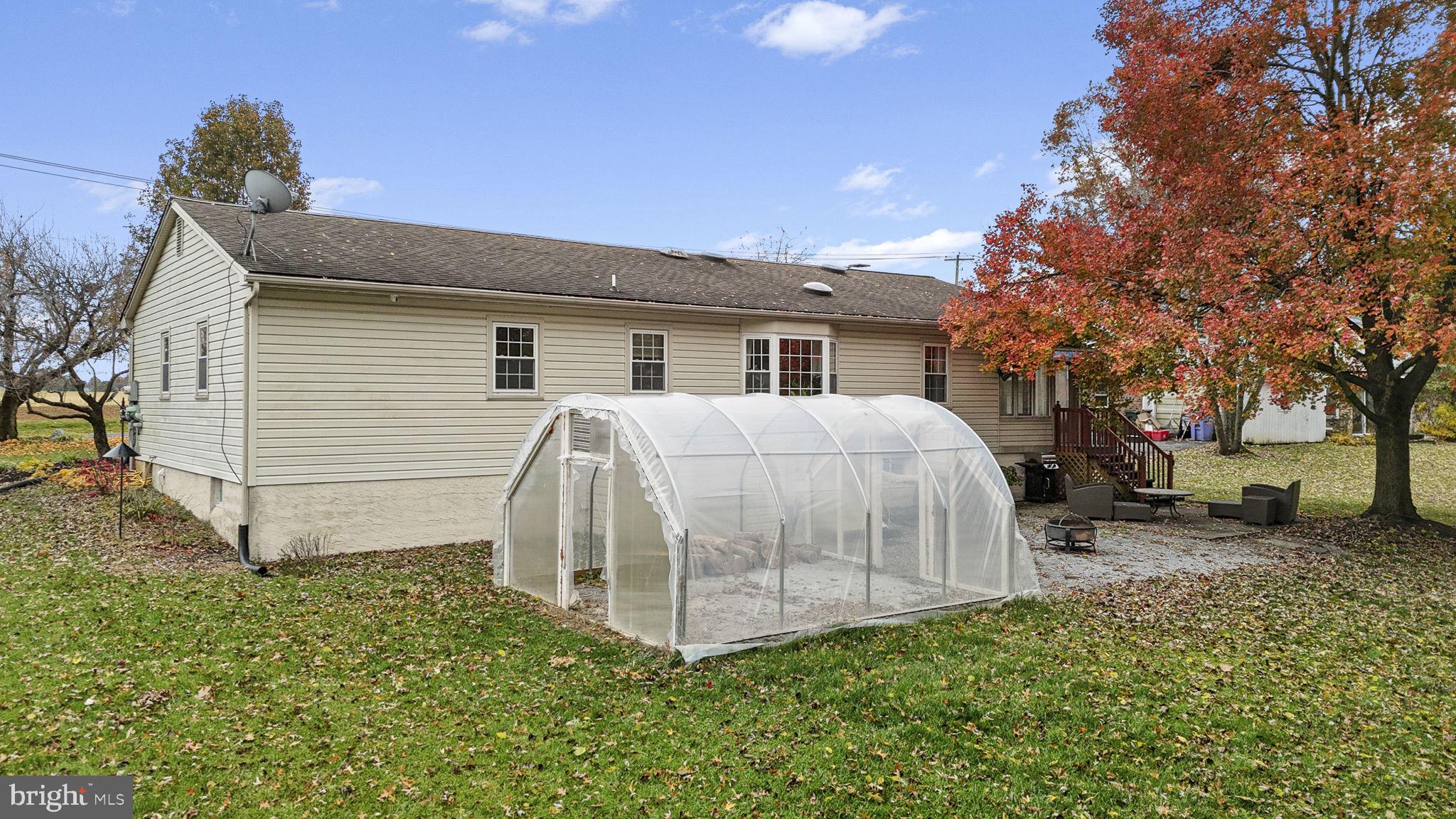 46 Green Acre Road Lititz, PA 17543 - Photo 38 of 44 a front view of a house with a yard