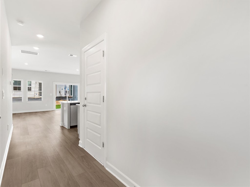 126 Arrow Court Greer, SC 29651 - Photo 4 of 27