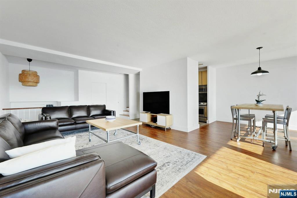 4 Horizon Road, Unit 1027 Fort Lee, NJ 07024 - Photo 10 of 19 Gallery Image 10