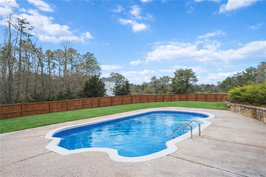 309 Rambling Court McDonough, GA 30252 - Photo 2 of 26