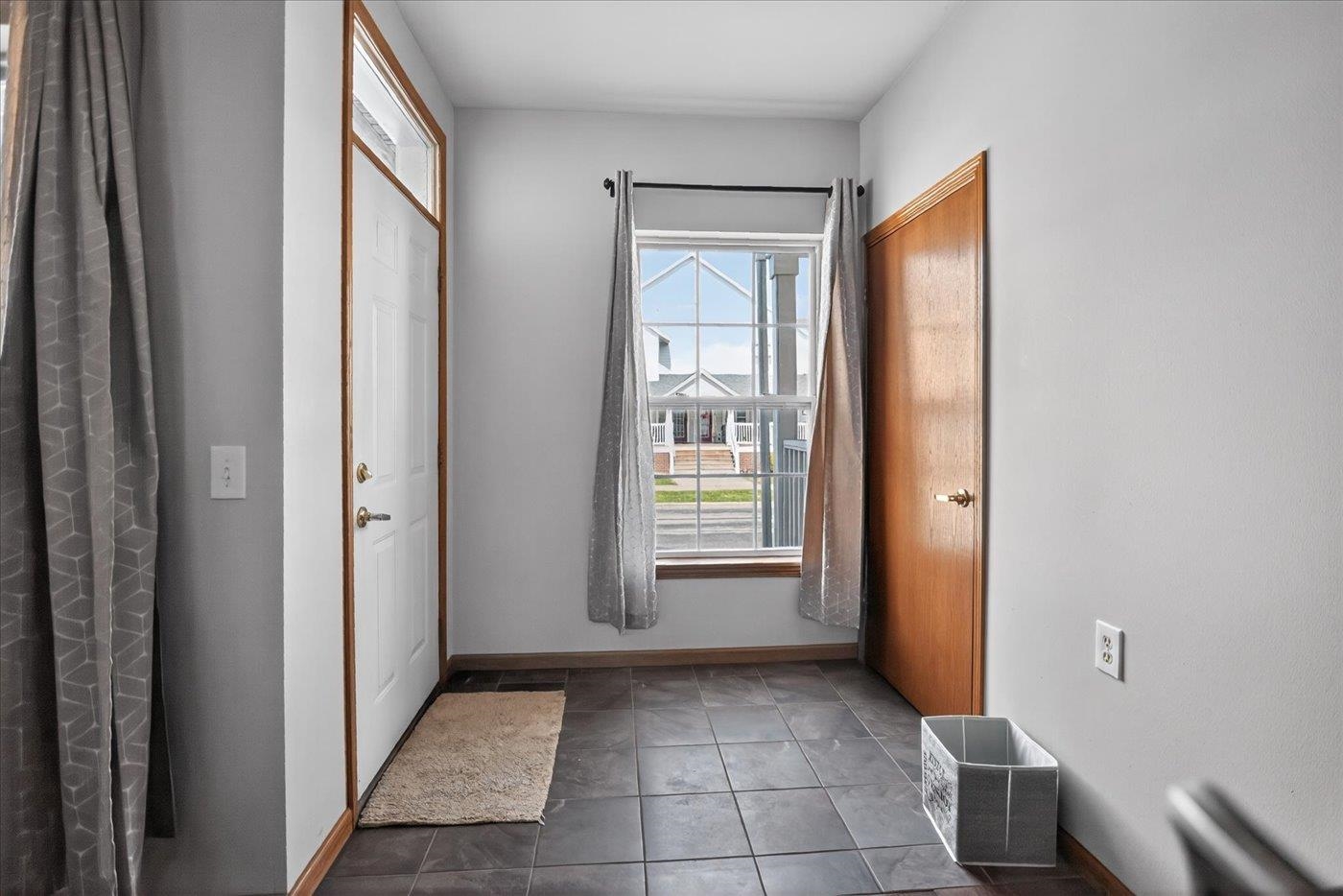 3027 Providence Street, Unit 5 Sun Prairie, WI 53590 - Photo 9 of 40