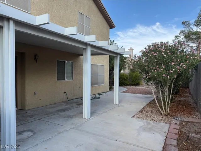 $2,450 | 2733 Chokecherry Avenue, Henderson, NV 89074
