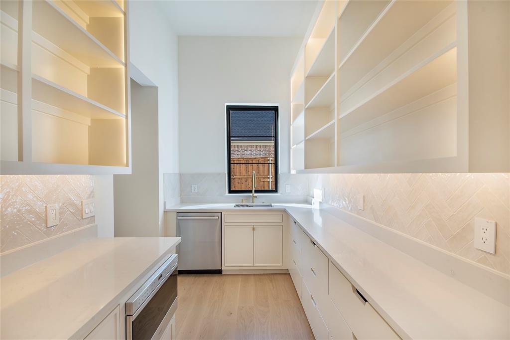 4222 Middleton Road Dallas, TX 75229 - Photo 15 of 40