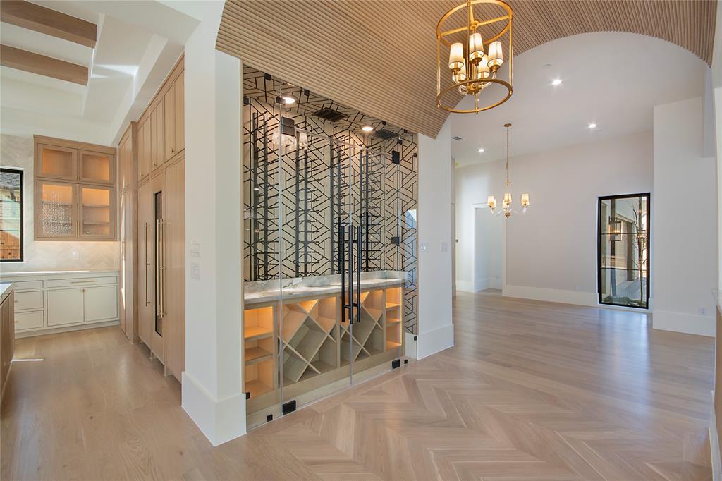 4222 Middleton Road Dallas, TX 75229 - Photo 5 of 40