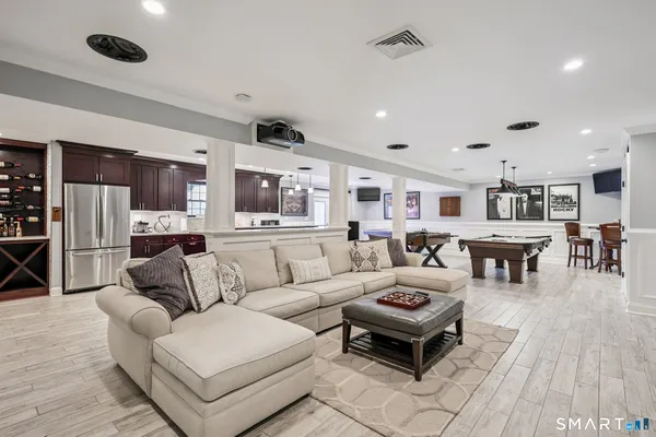 $849,500 | 5 Kary Lane, New Milford, CT 06776