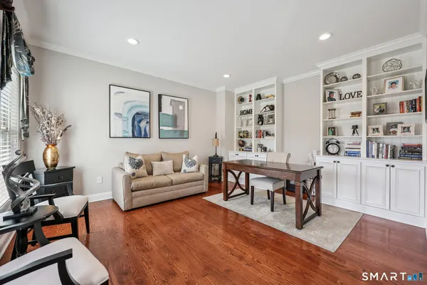 $849,500 | 5 Kary Lane, New Milford, CT 06776