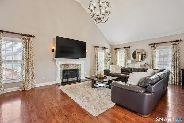 $849,500 | 5 Kary Lane, New Milford, CT 06776