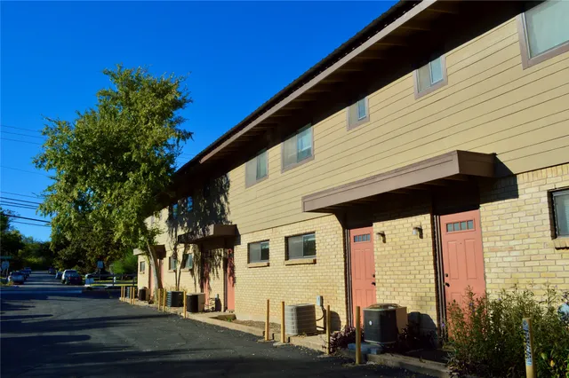 $1,000 | 5001 Bull Creek Road, Unit 116, Austin, TX 78731