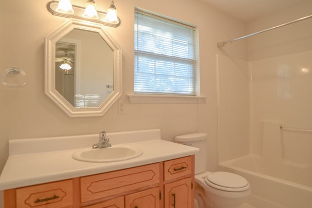 3915 Vaucluse Road Aiken, SC 29801 - Photo 9 of 14