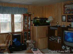 413 South Adams Street Athens, IL 62613 - Photo 3 of 9 Gallery Image 3