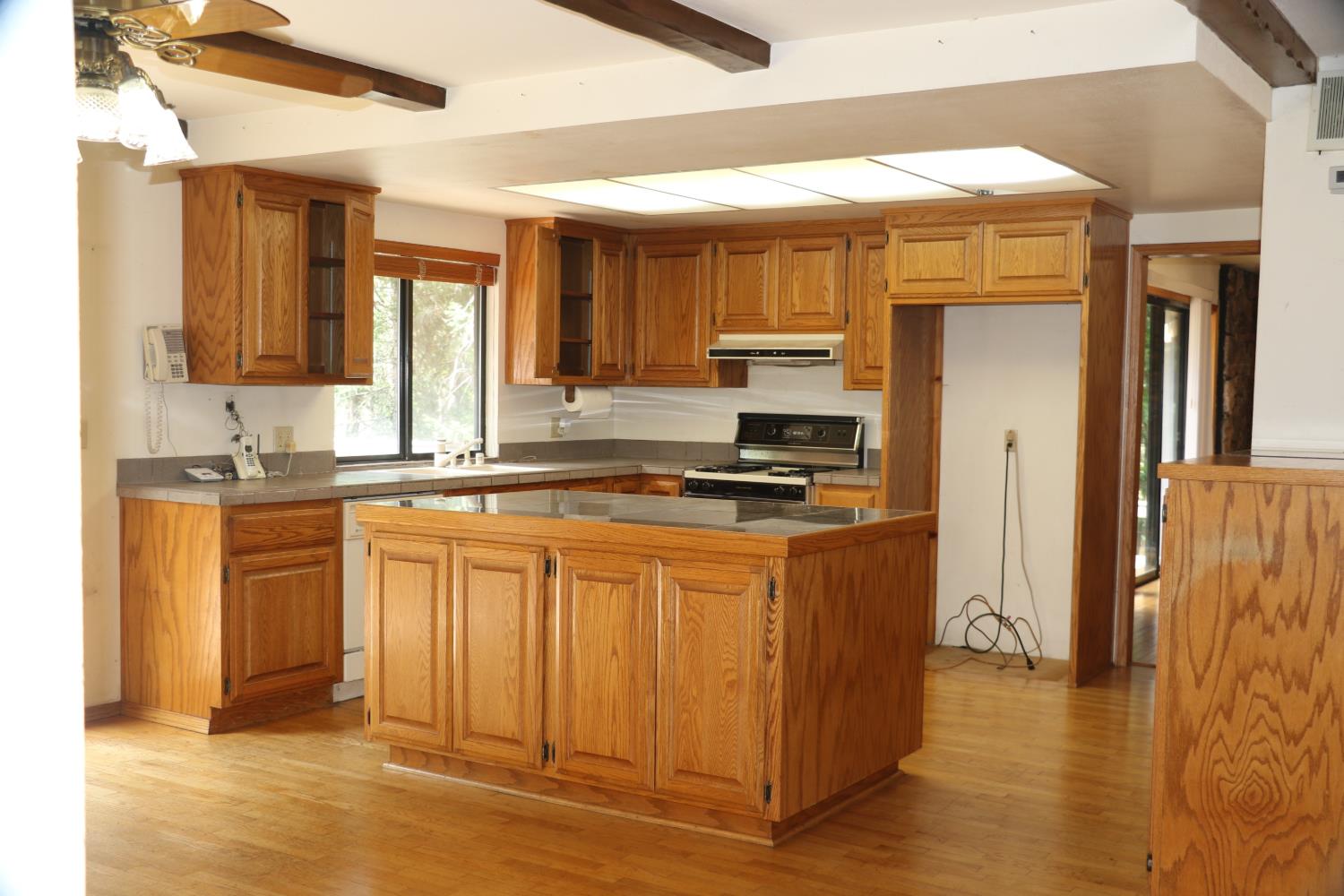 5088 Coyote Hill Road Placerville, CA 95667 - Photo 7 of 28