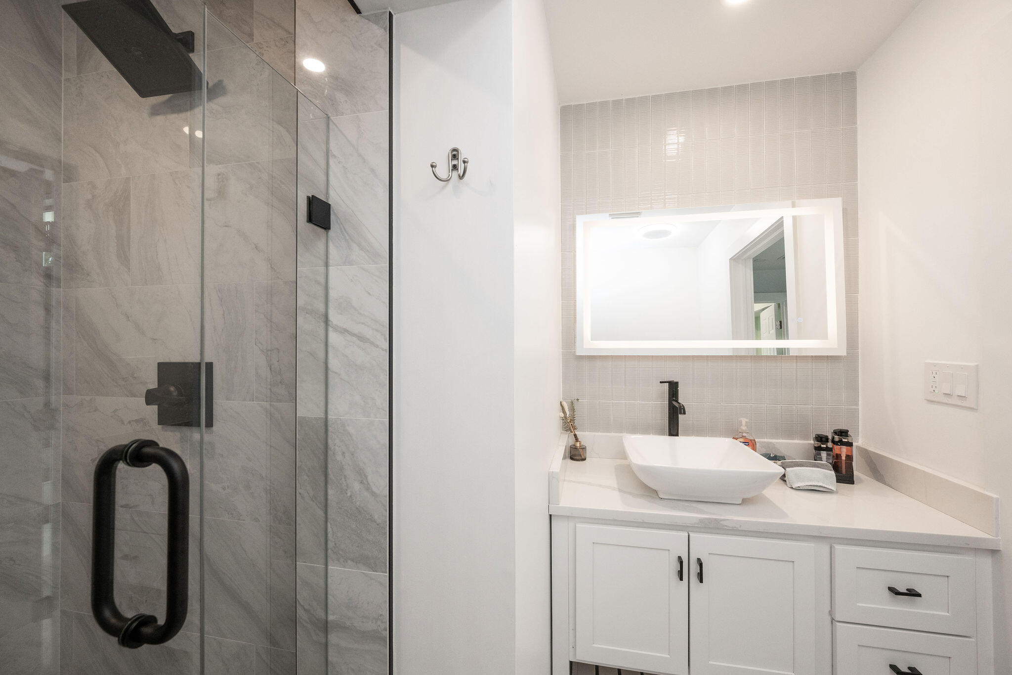 16 Azalea Drive Key Haven, FL 33040 - Photo 11 of 79 Bathroom