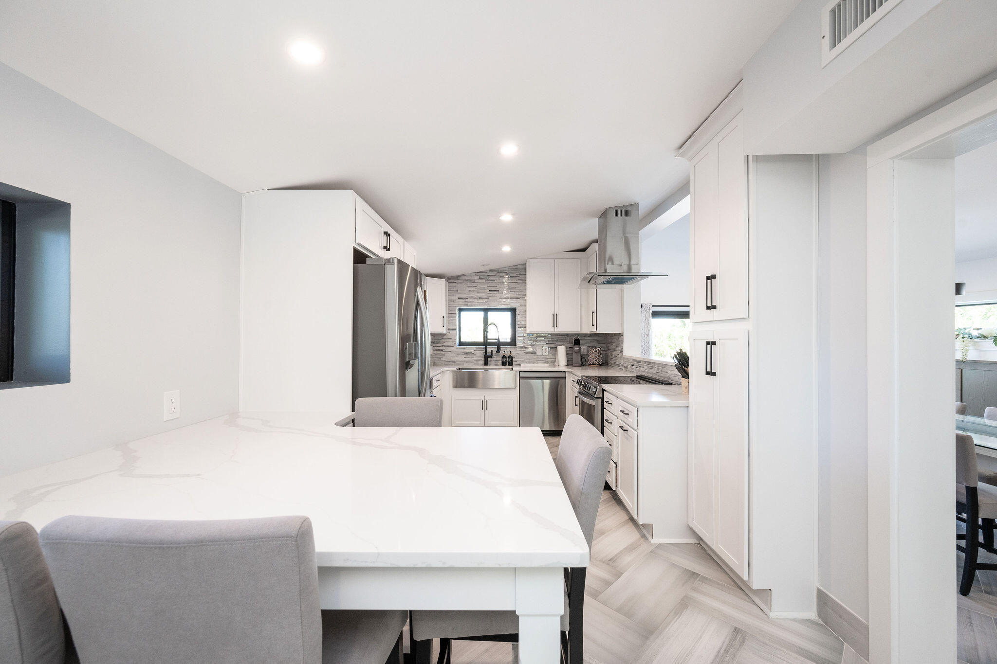 16 Azalea Drive Key Haven, FL 33040 - Photo 28 of 79 Kitchen