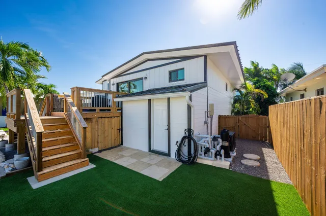 $2,700,000 | 16 Azalea Drive, Key West, FL 33040