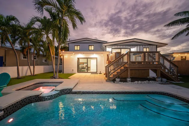 $2,700,000 | 16 Azalea Drive, Key West, FL 33040