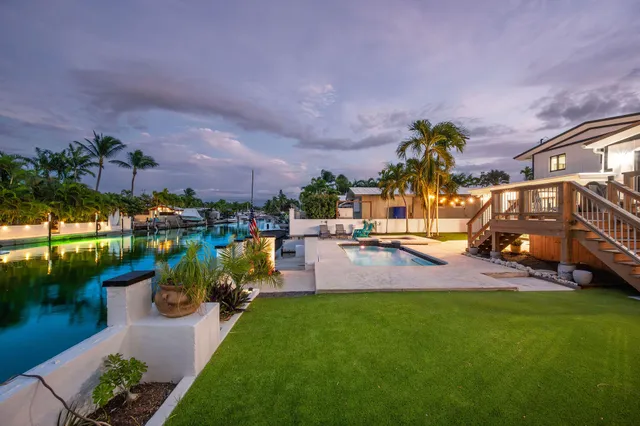 $2,700,000 | 16 Azalea Drive, Key West, FL 33040