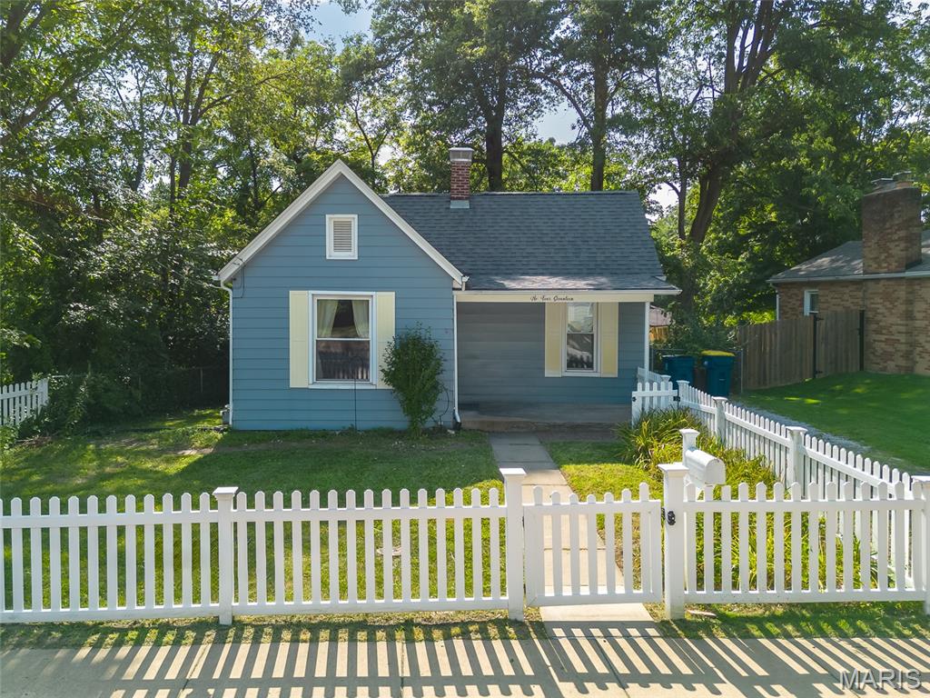 417 Quince Street Edwardsville, IL 62025 - Photo 1 of 25