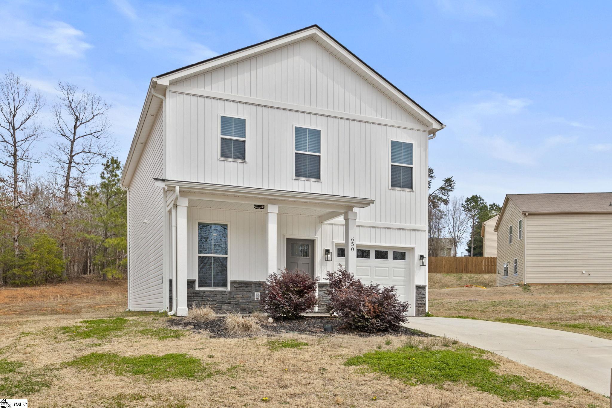 650 Duncan Station Drive Duncan, SC 29334 - Photo 2 of 30