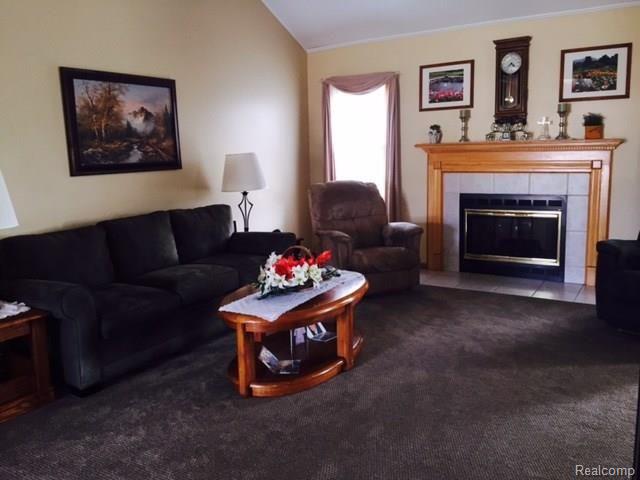28364 Lange Road New Baltimore, MI 48047 - Photo 9 of 32 gr.jpg