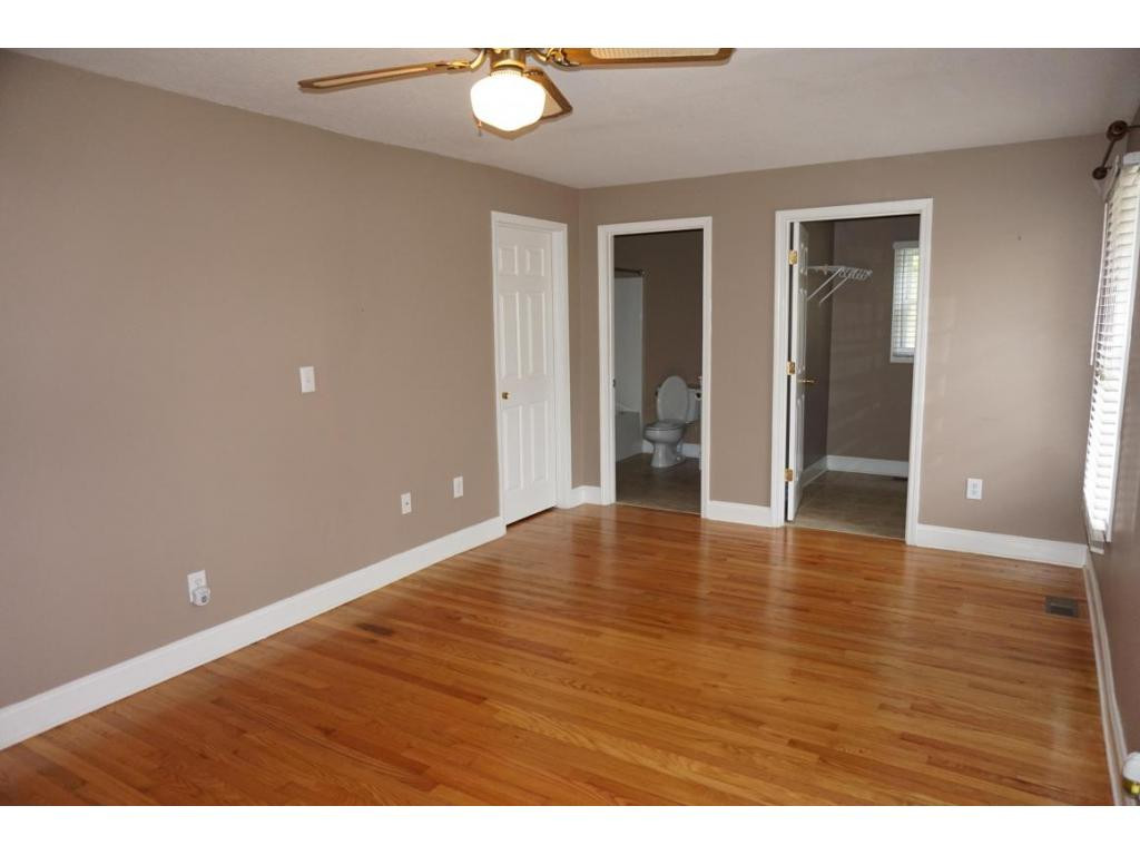 506 Ferndale Road Johnson City, TN 37604 - Photo 12 of 24 MASTER BEDROOM